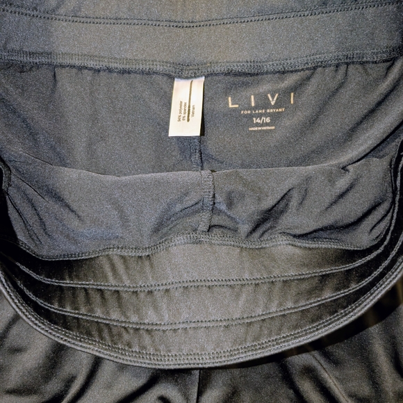 Livi Active Black Women's Shorts - Picture 4 of 7